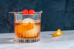 What does an old fashioned taste like