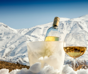 Should white wine be chilled